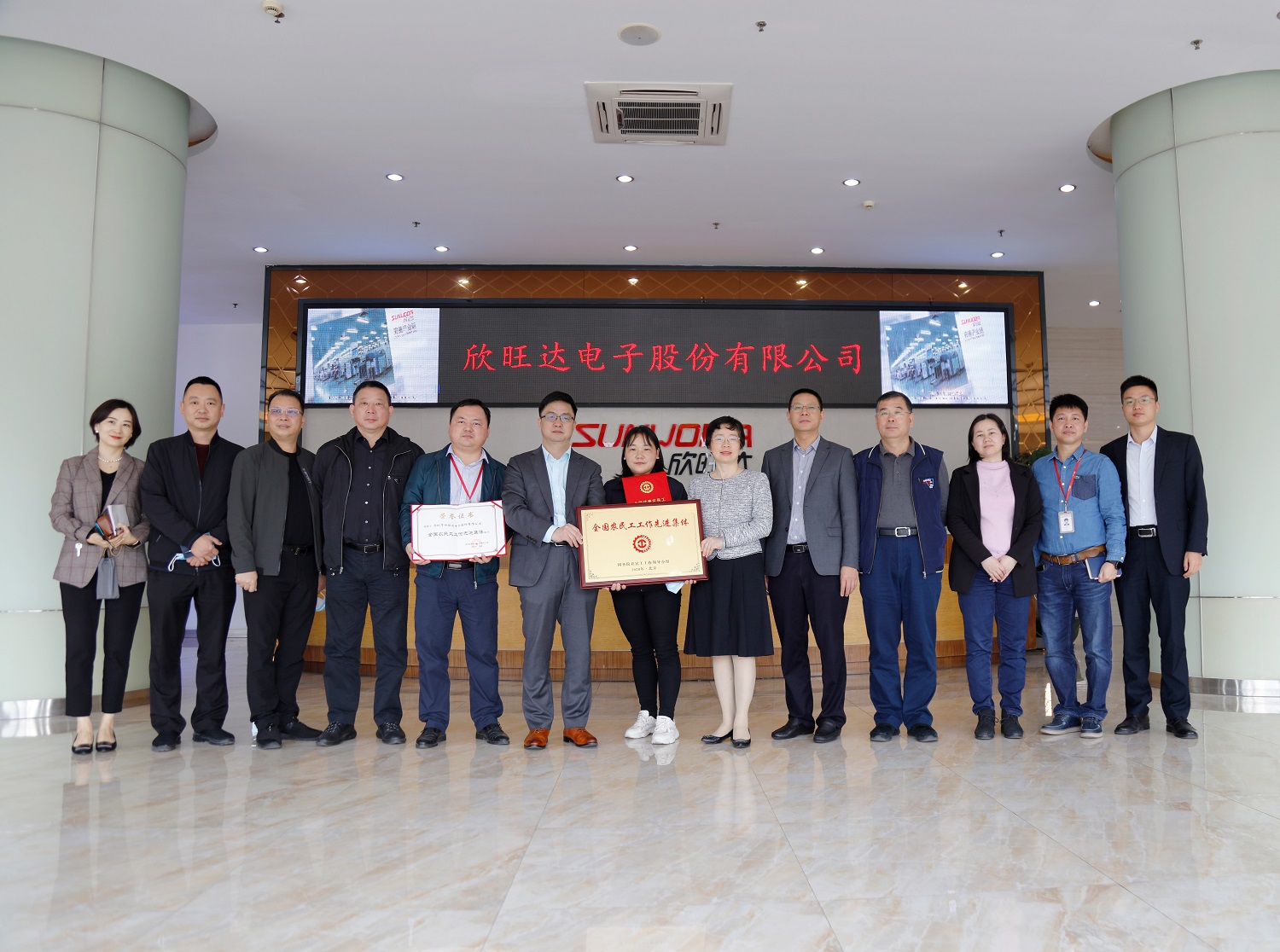 合照 - 副本.jpg 合照 - 副本.jpg