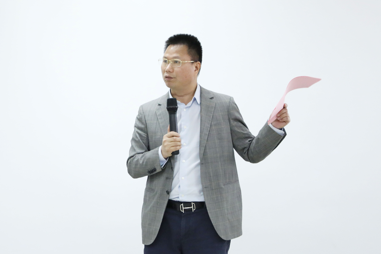 王總.jpg 王總.jpg